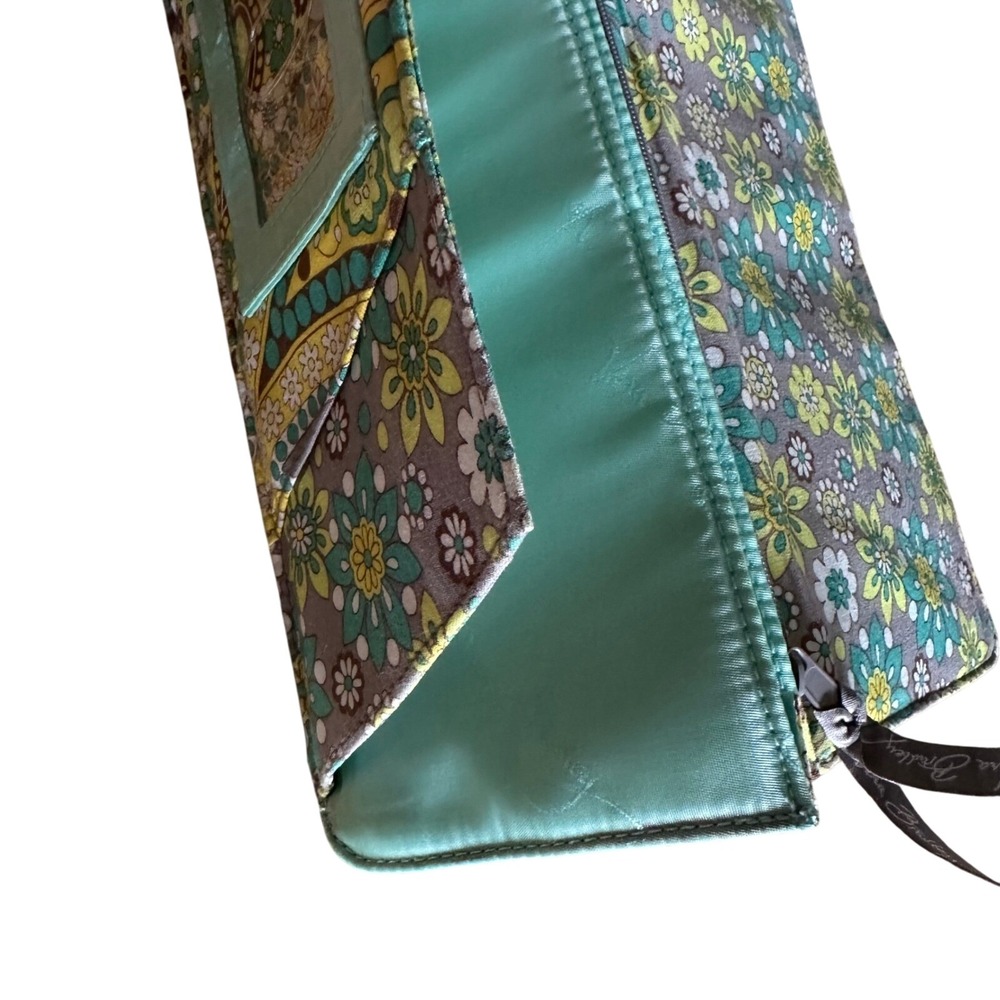 Vera Bradley Paisley Garden passport Clutch Credit Card Organizer magnetic